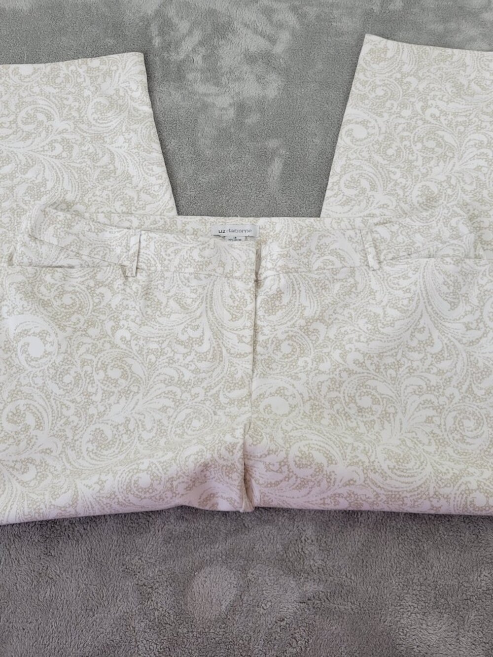 Liz Claiborne Women's 18 Beige Paisley Cropped Pants Cotton Stretch PAI57XE